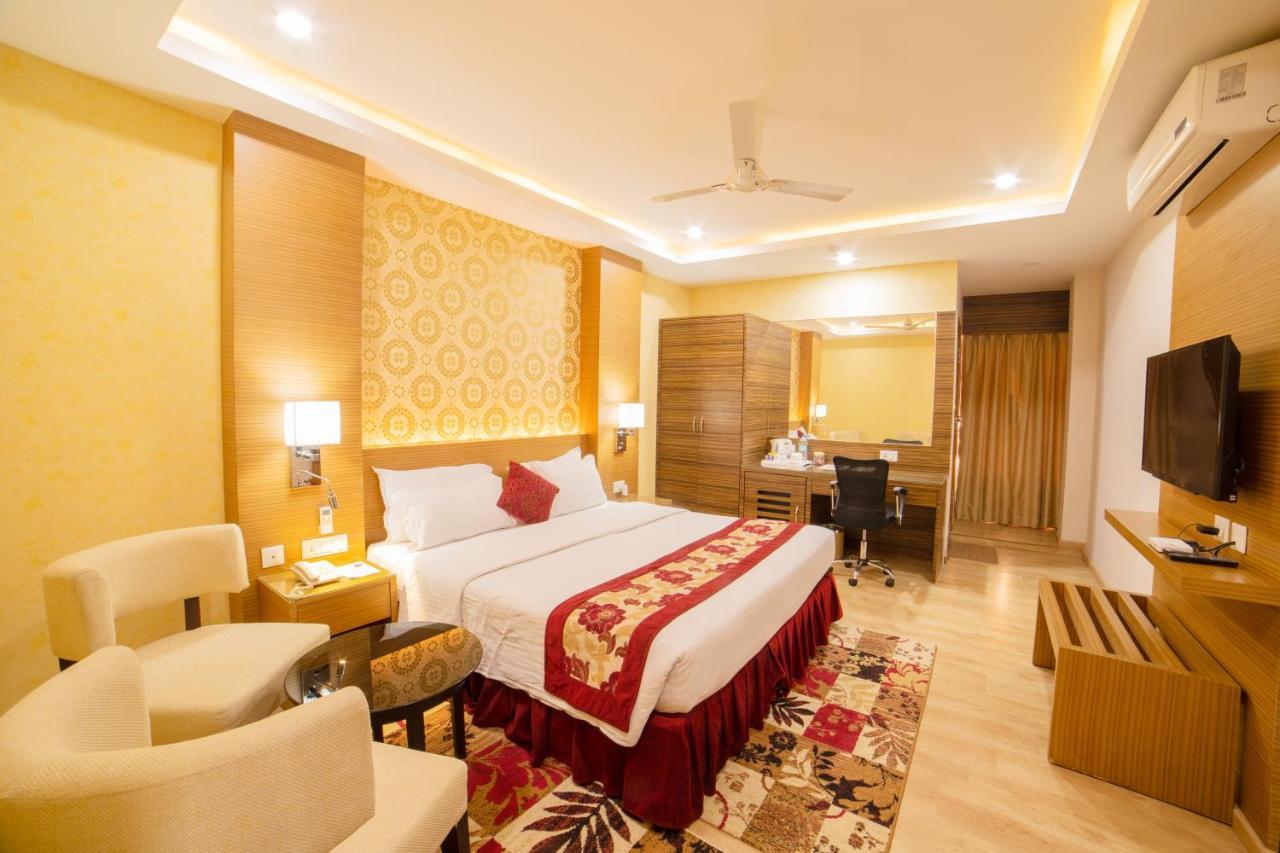 Hotel Harrison Palace Биратнагар Экстерьер фото